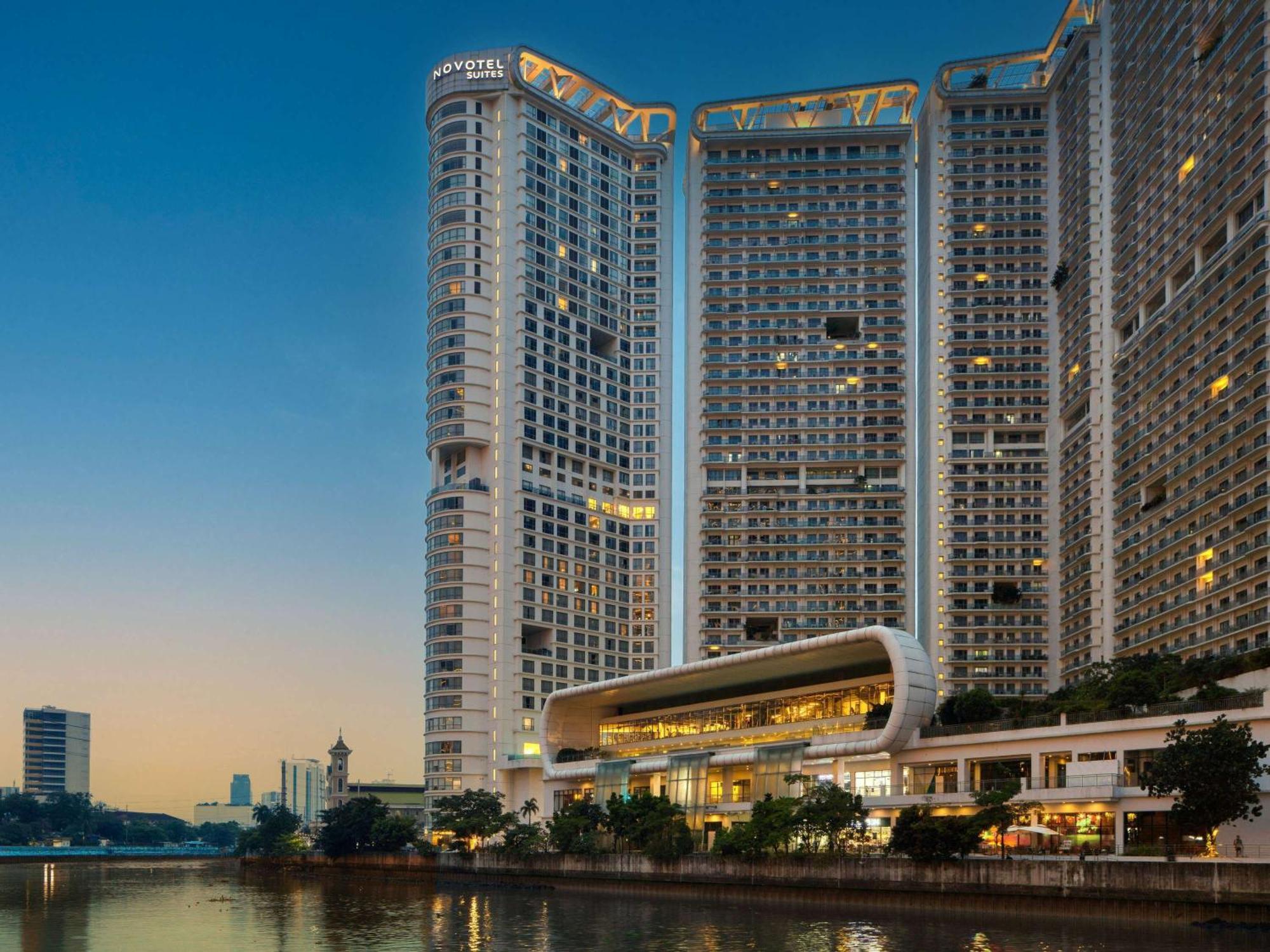 Novotel Suites Manila At Acqua Mandaluyong Exteriör bild