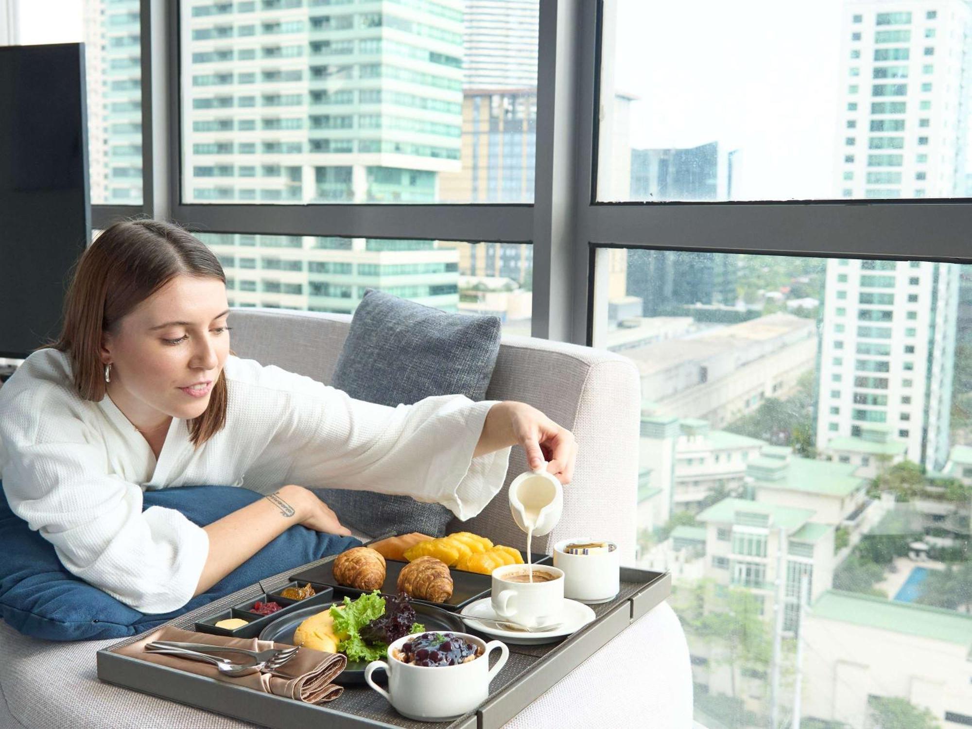 Novotel Suites Manila At Acqua Mandaluyong Exteriör bild