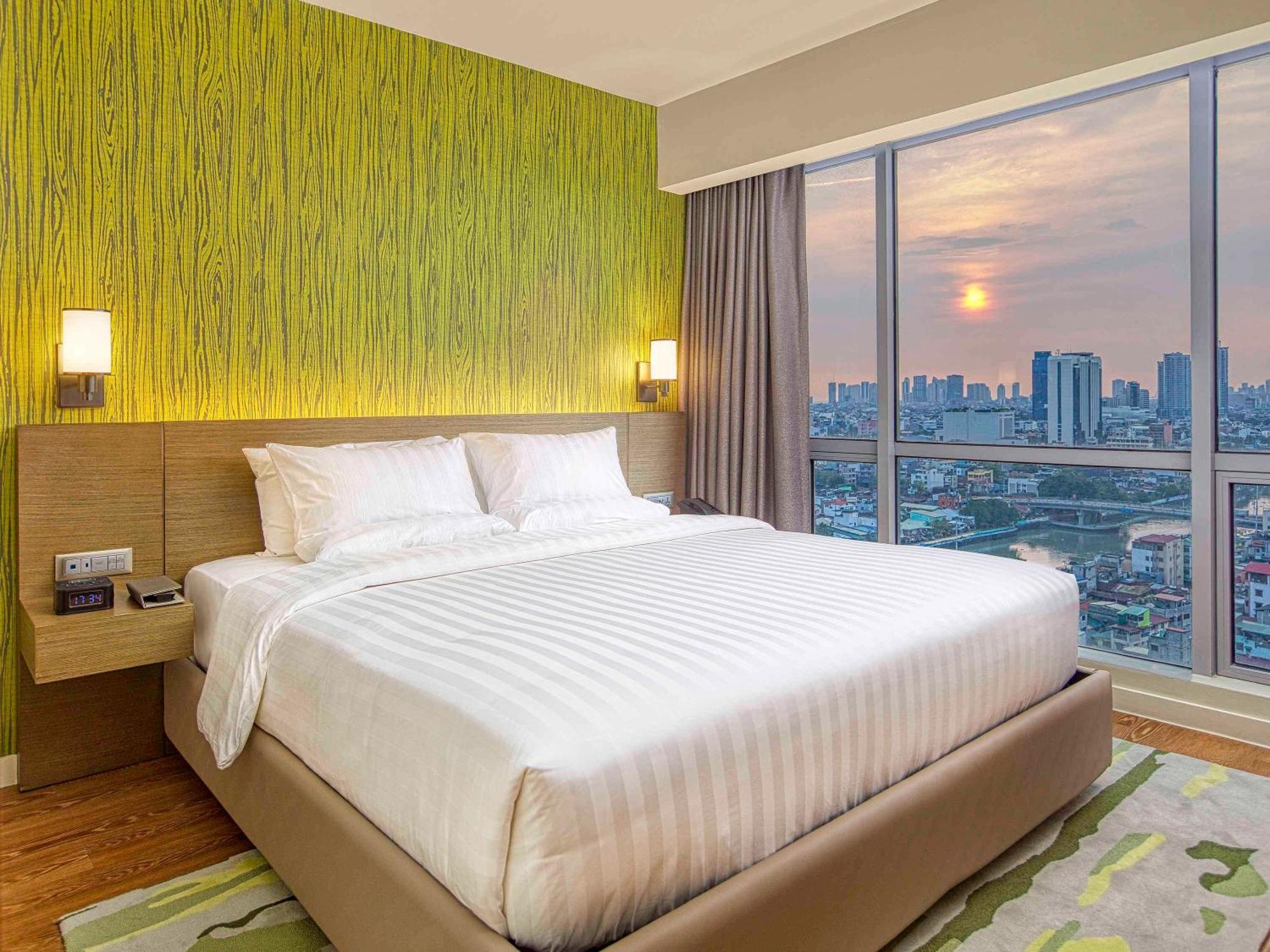 Novotel Suites Manila At Acqua Mandaluyong Exteriör bild