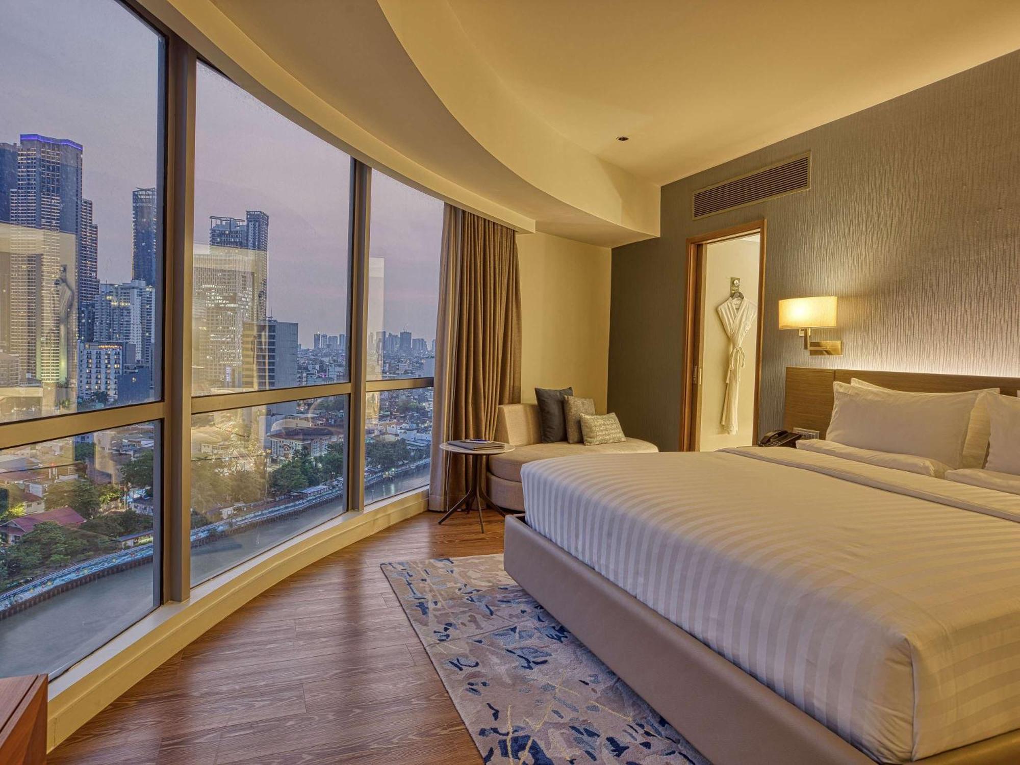 Novotel Suites Manila At Acqua Mandaluyong Exteriör bild