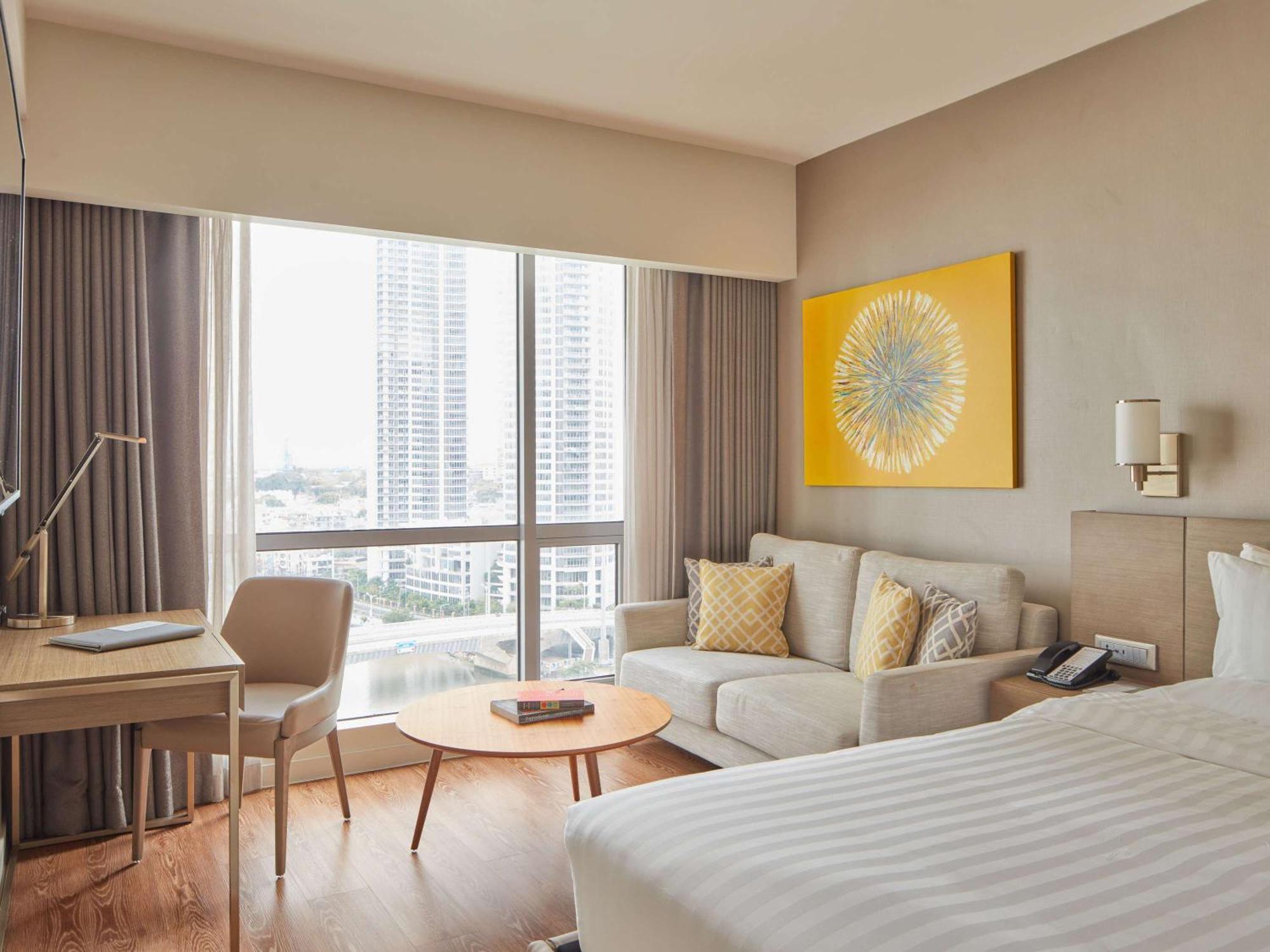 Novotel Suites Manila At Acqua Mandaluyong Exteriör bild